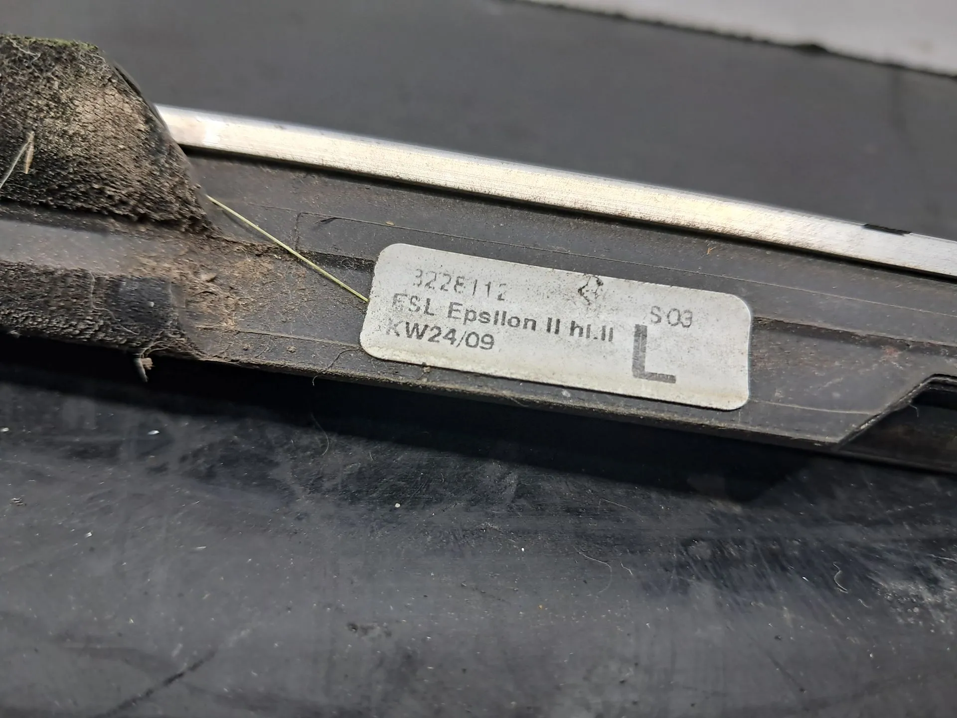 Raspador do vidro da porta trás esquerdo OPEL Insignia A (G09) Imagem-11