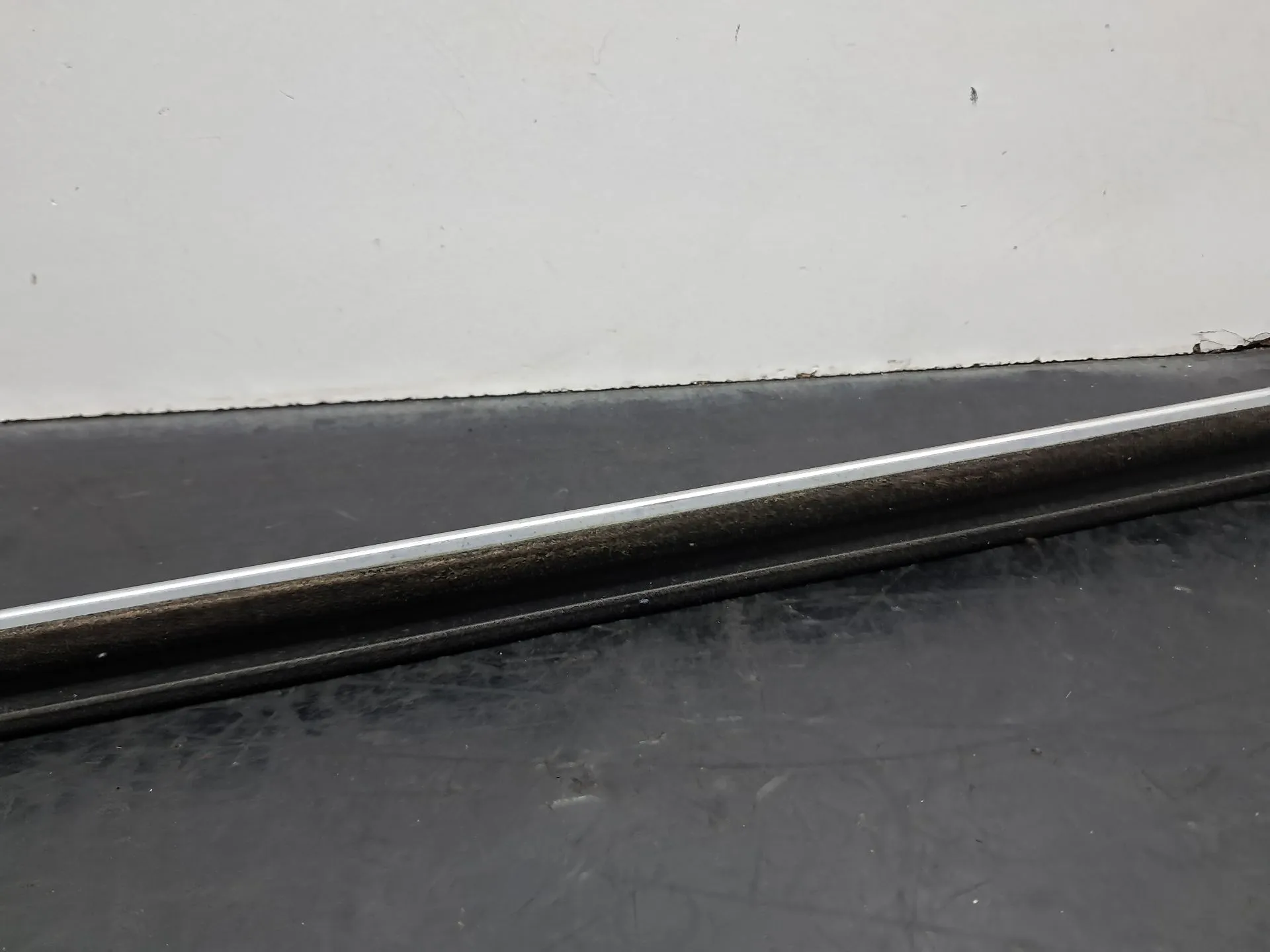 Raspador do vidro da porta trás esquerdo OPEL Insignia A (G09) Imagem-9