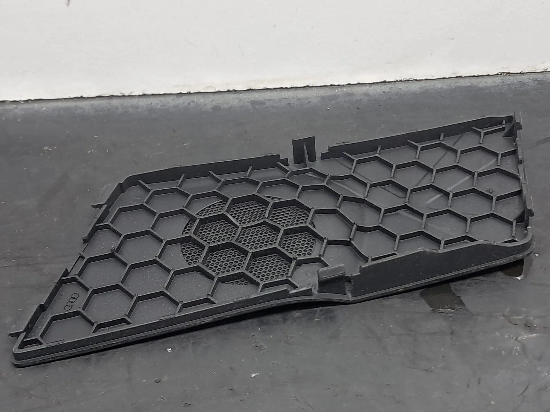 Speaker cover AUDI TT (8J3) Imagem-2