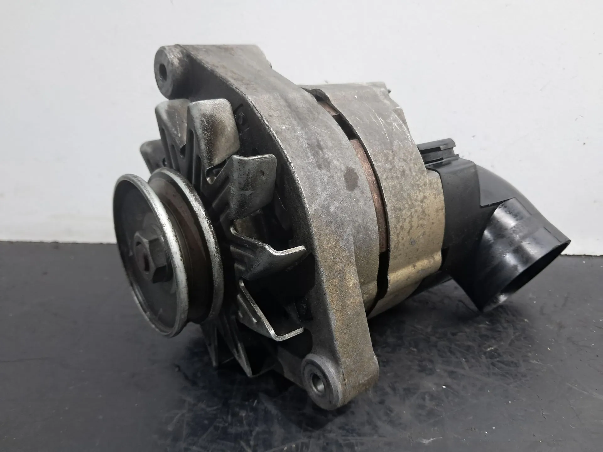 Alternateur BMW 5 (E34)