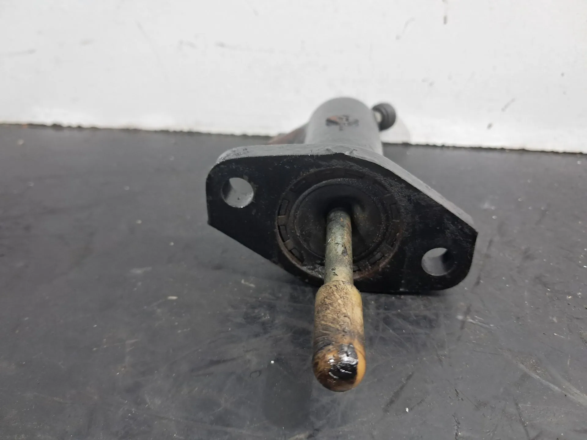 Pompe d'embrayage BMW 5 (E34) Imagem-2