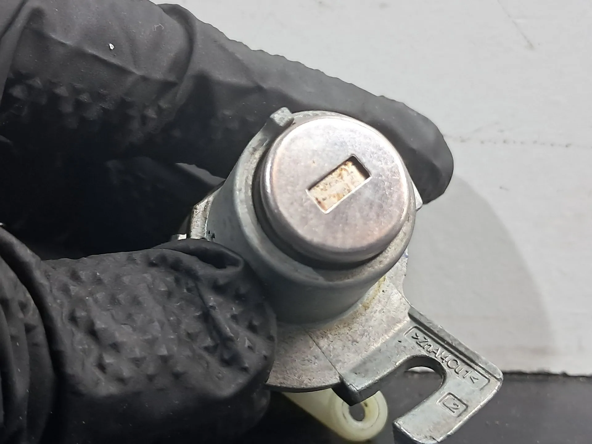 Barillet porte BMW 2 Gran Tourer (F46) Imagem-3