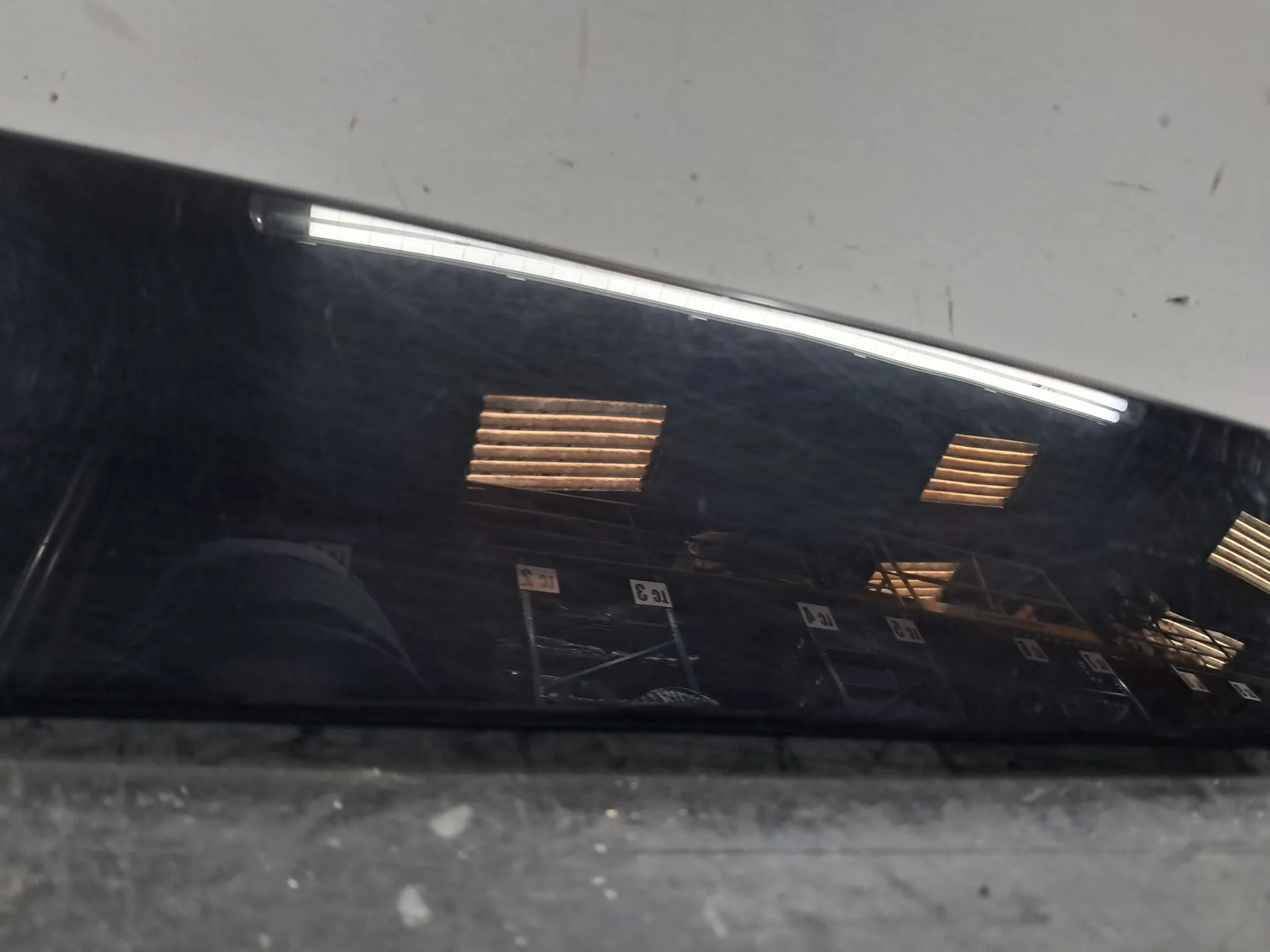 Moulure de porte avant gauche BMW 2 Gran Tourer (F46) Imagem-2