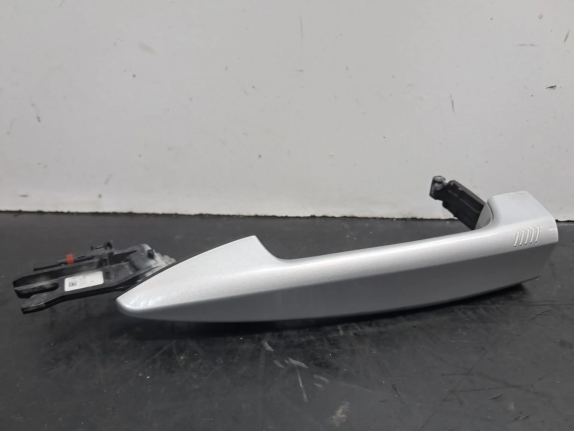 Poignée de porte avant gauche BMW 2 Gran Tourer (F46)