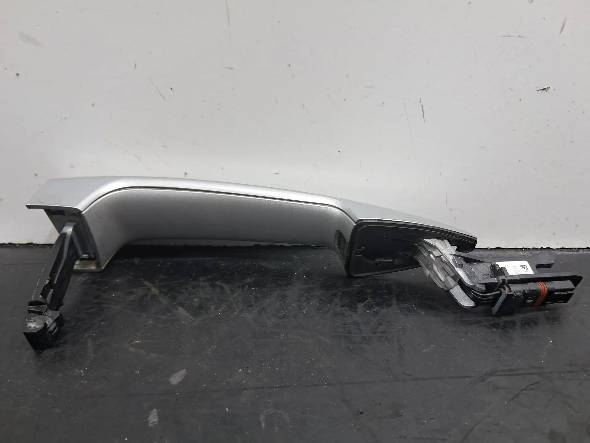 Poignée de porte avant gauche BMW 2 Gran Tourer (F46) Imagem-2