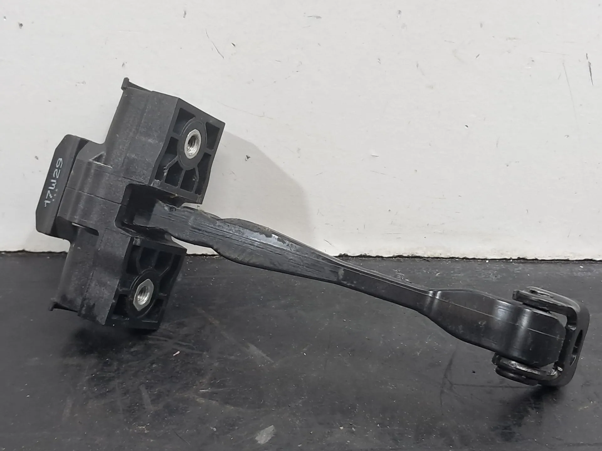 Limiteur de porte Avant Gauche BMW 2 Gran Tourer (F46)