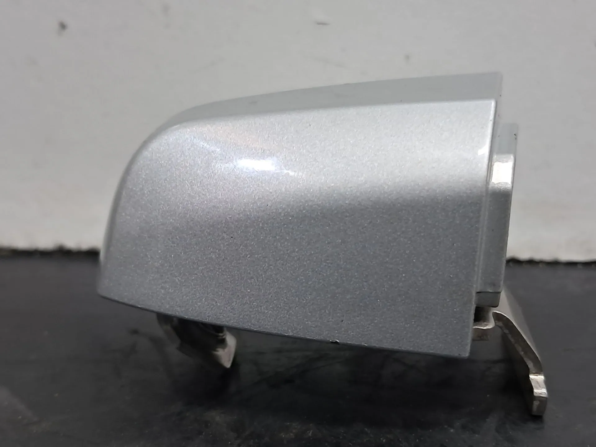 Cache poignée de porte Gauche BMW 2 Gran Tourer (F46) Imagem-1