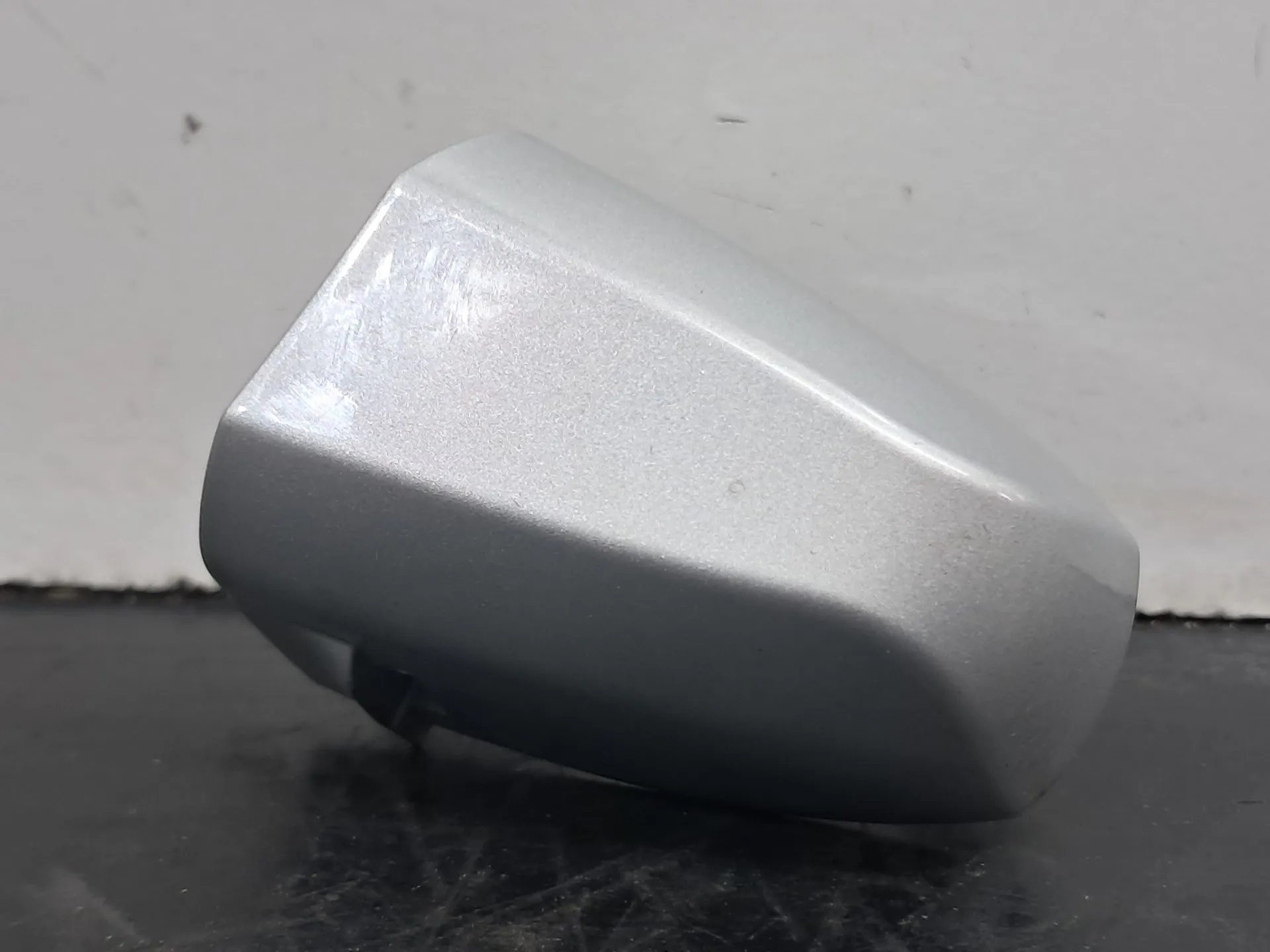 Cache poignée de porte Gauche BMW 2 Gran Tourer (F46)