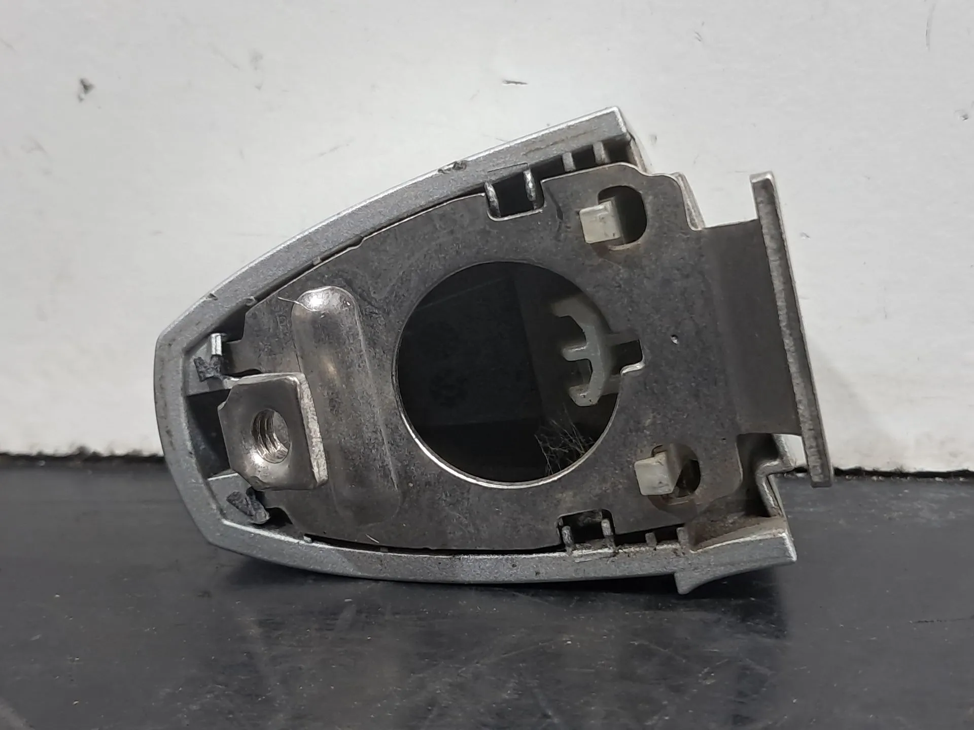 Cache poignée de porte Gauche BMW 2 Gran Tourer (F46) Imagem-2