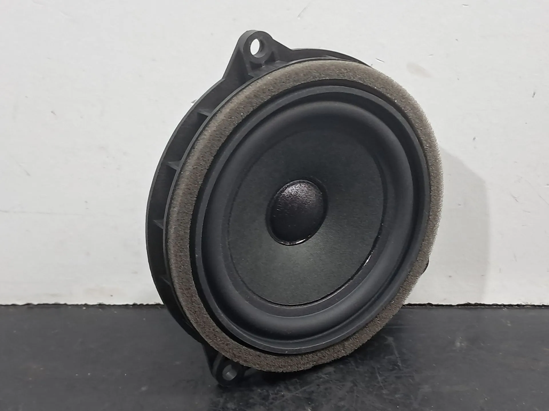 Colonne de son BMW 2 Gran Tourer (F46)