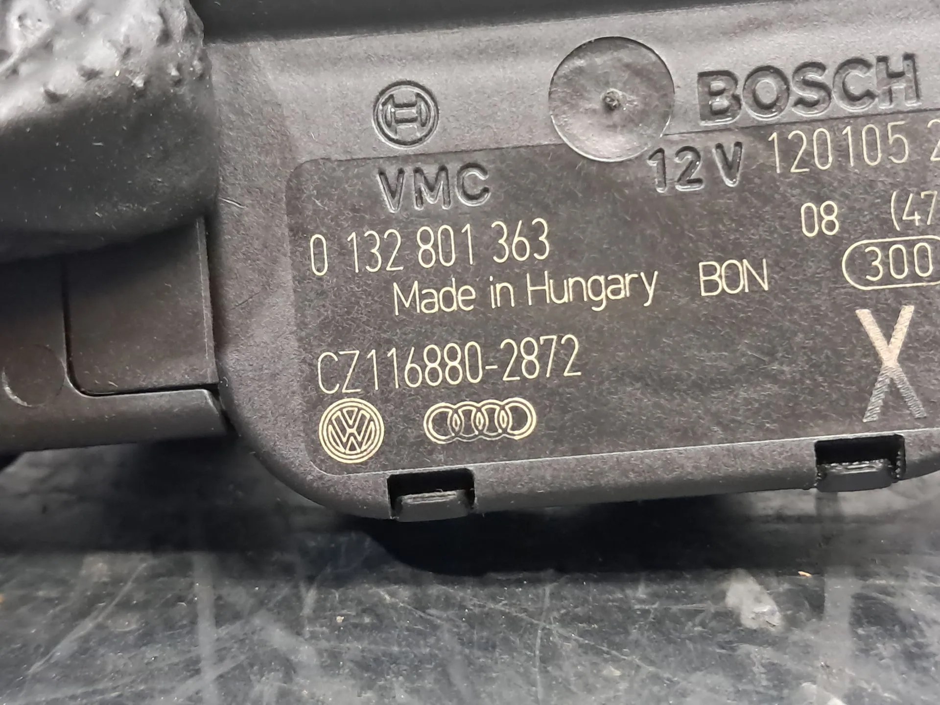 Motor da comporta da sofagem VOLKSWAGEN Golf Plus (5M1, 521) Imagem-1