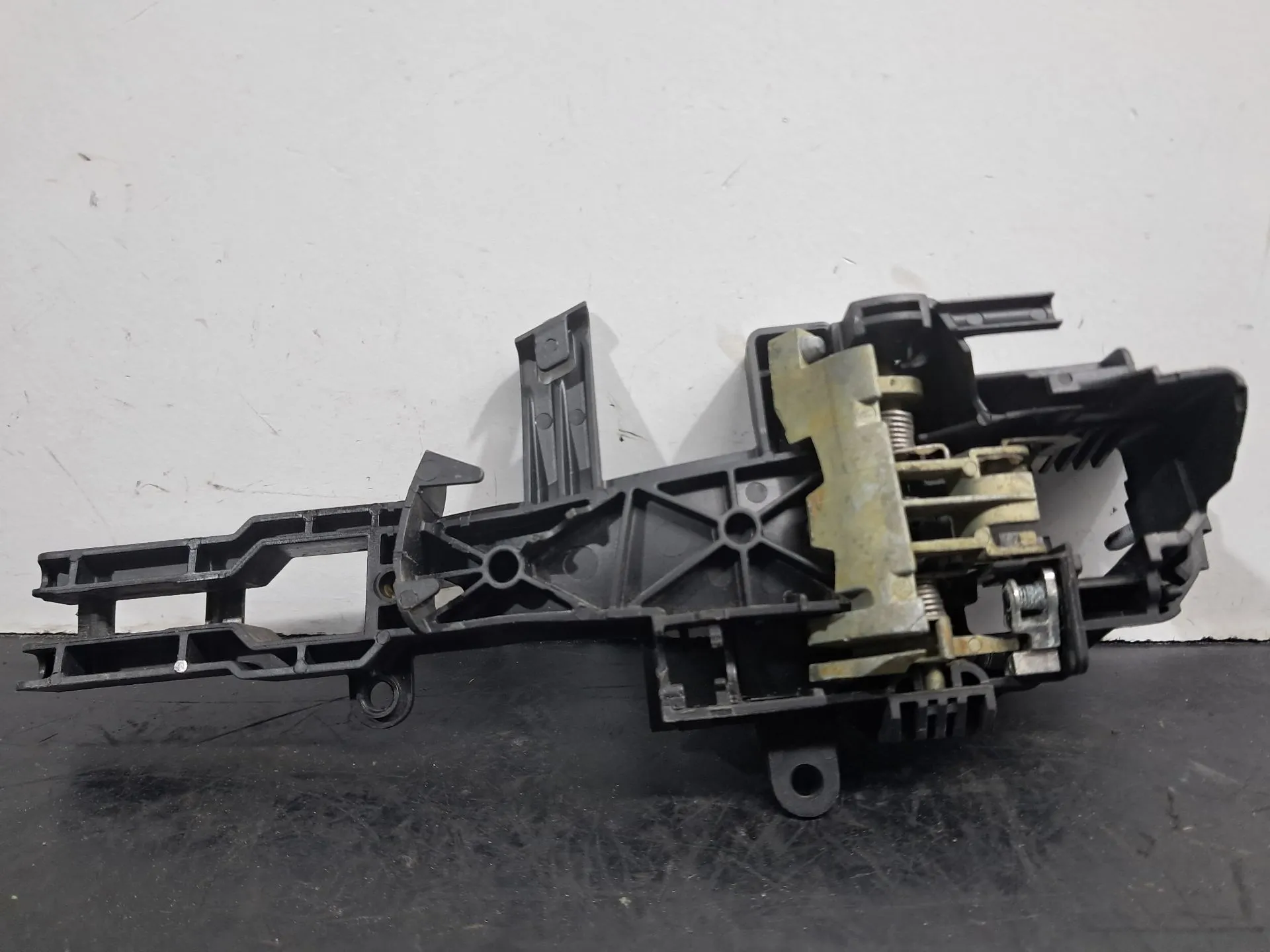 Support poignée porte avant Droite BMW 1 (E87) Imagem-1