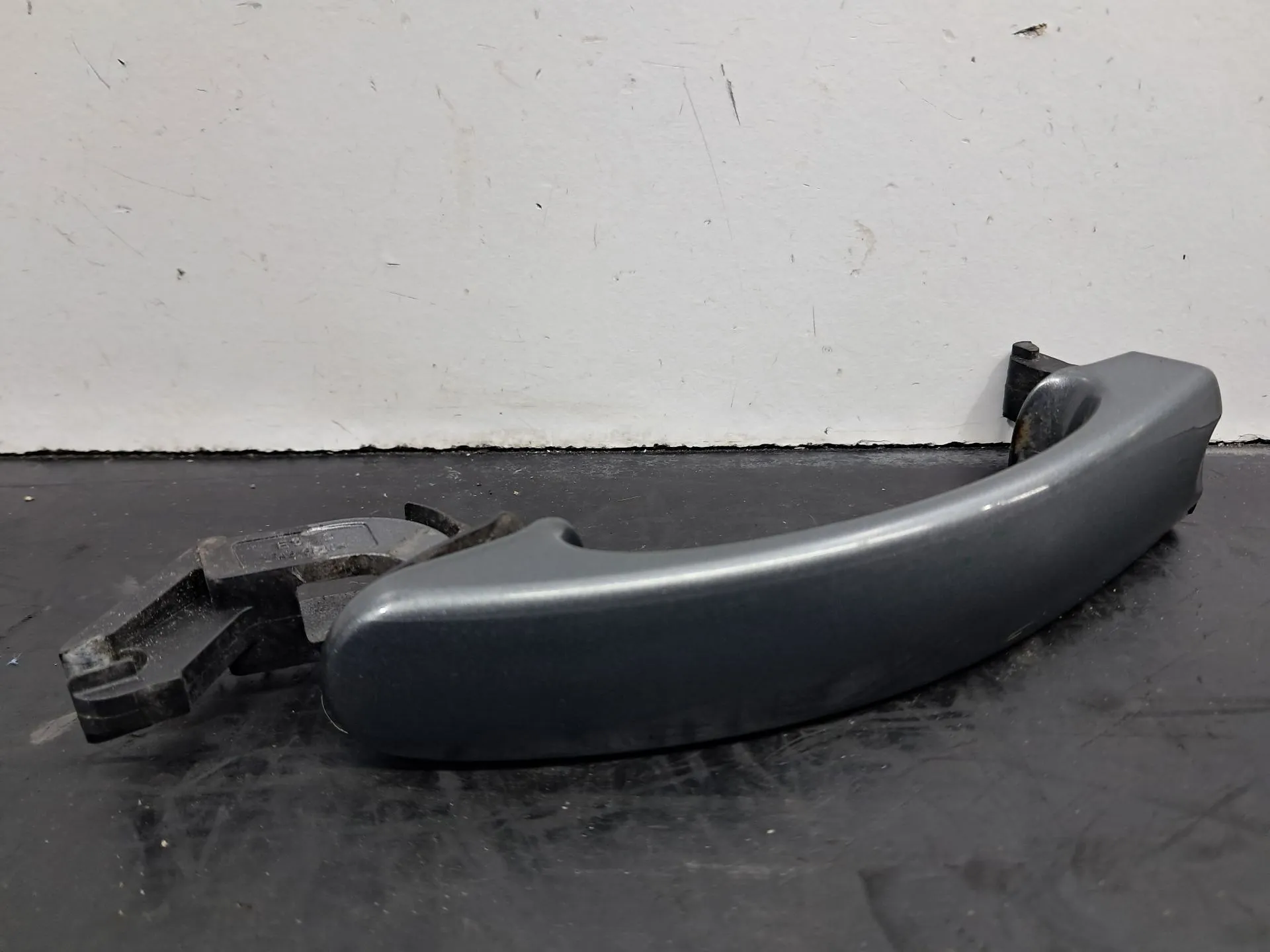 Left front door handle VOLKSWAGEN Golf Plus (5M1, 521)