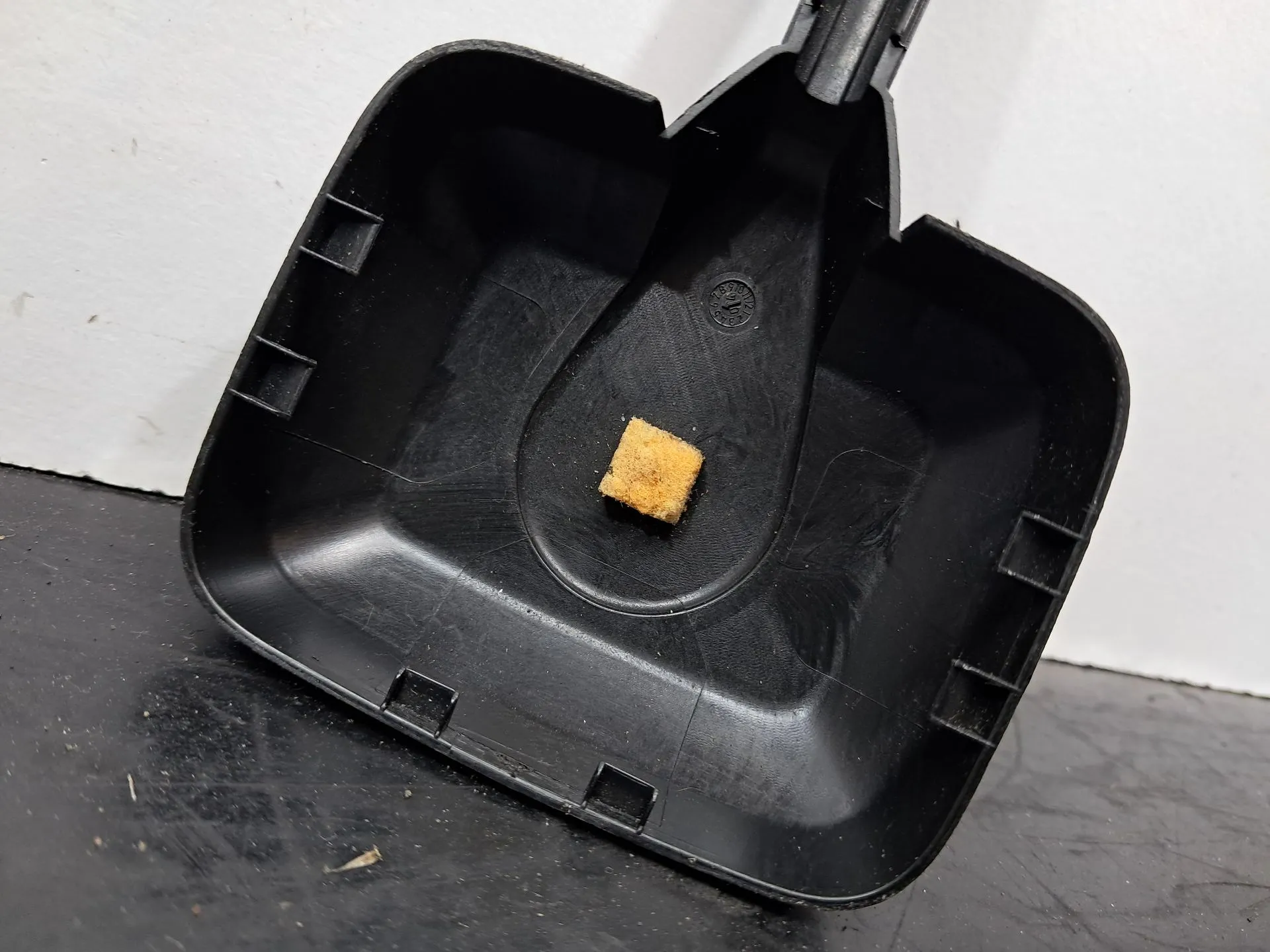 Tampa / cobertura genérica VOLKSWAGEN Golf Plus (5M1, 521) Imagem-2