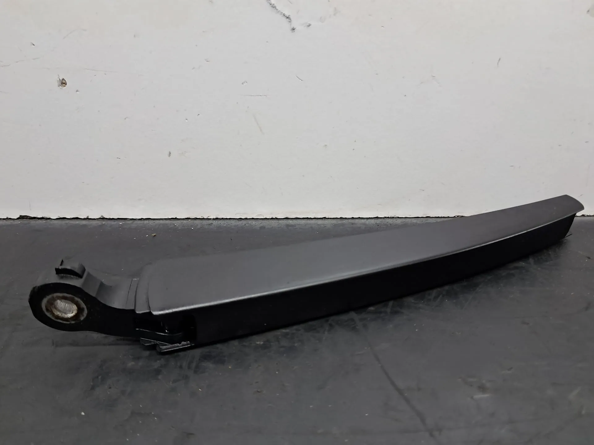 Rear wiper arm VOLKSWAGEN Golf Plus (5M1, 521)