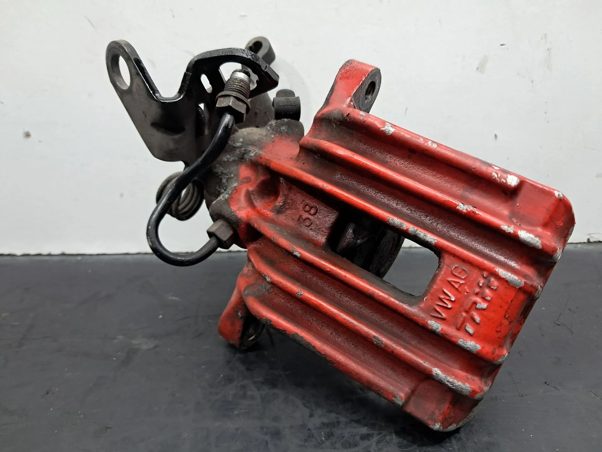 Left rear Brake Caliper VOLKSWAGEN Golf Plus (5M1, 521)