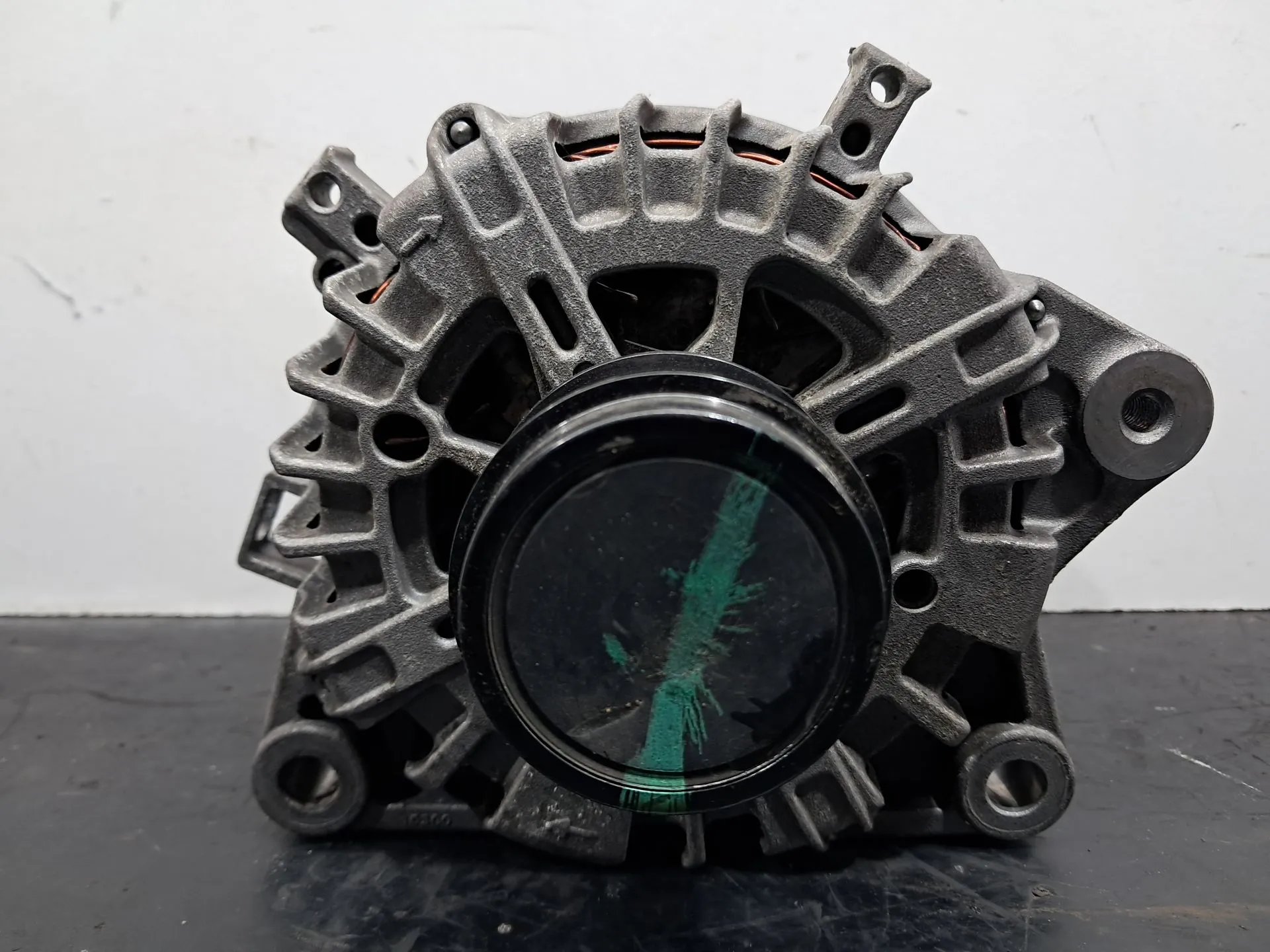 Alternador FORD Transit Imagem-1