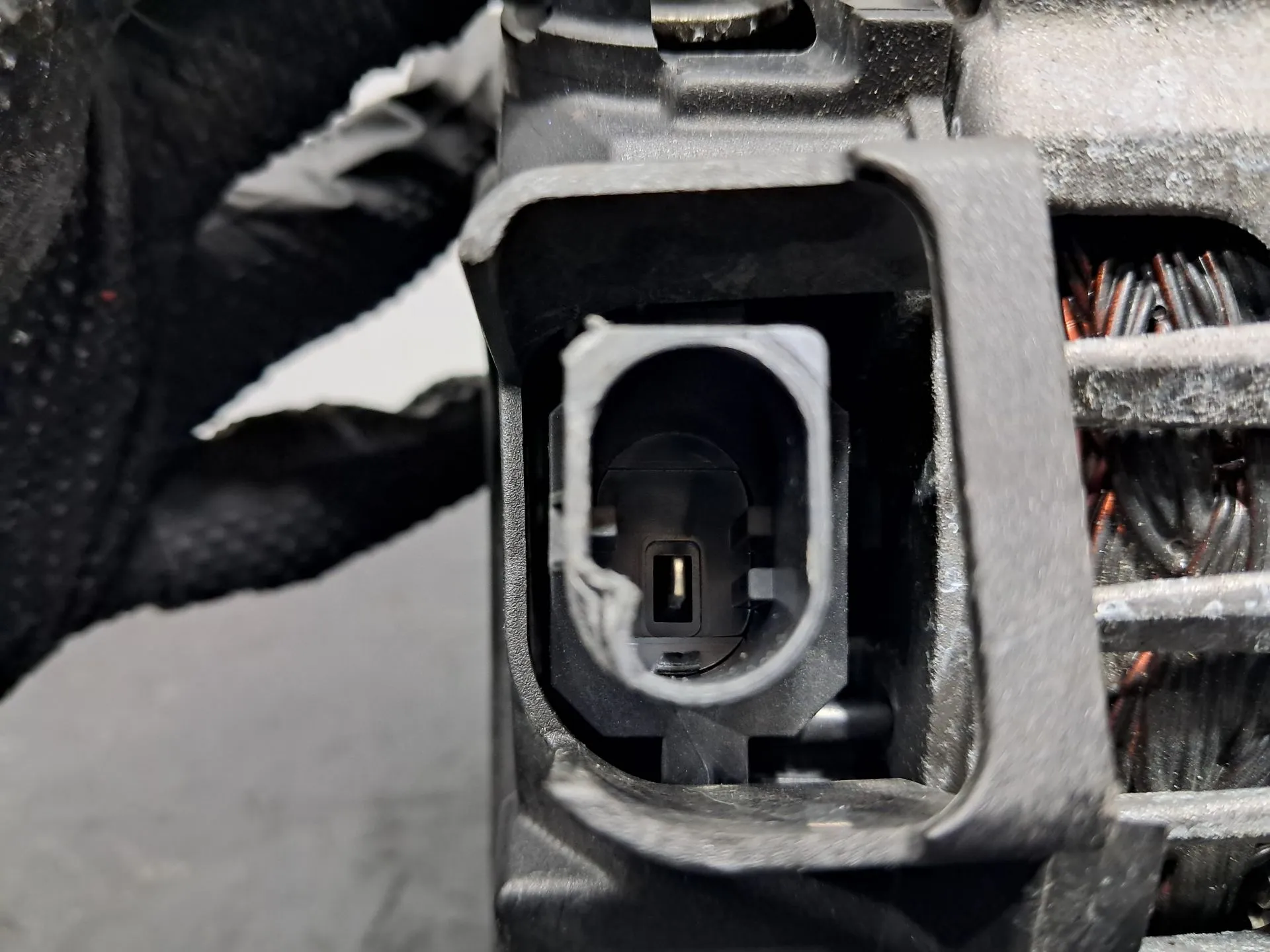 Alternador FORD Transit Imagem-3