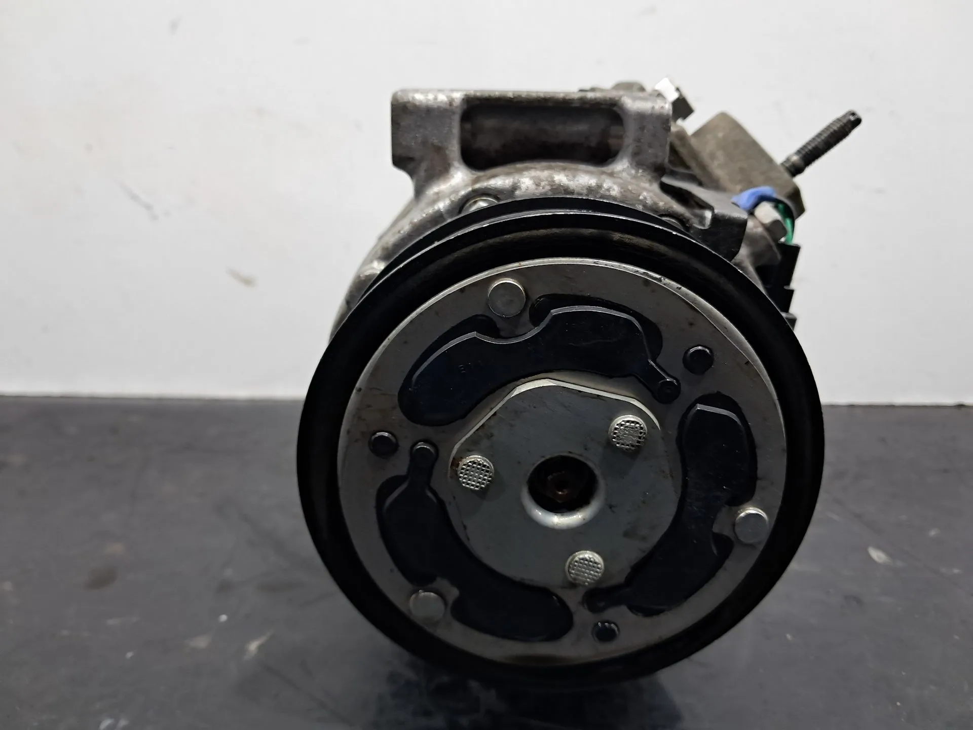 Compressor AC FORD Transit Imagem-1