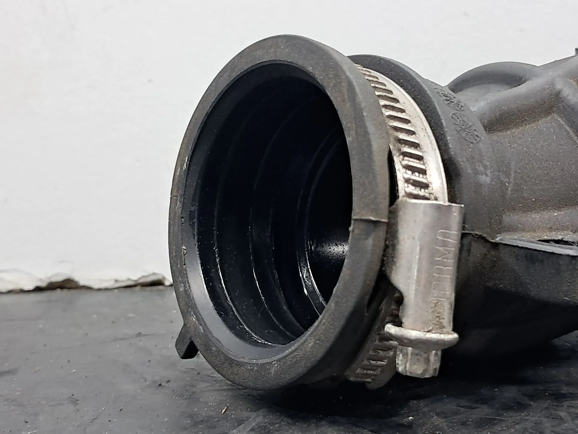 Tubo de admissão FORD Transit Imagem-2