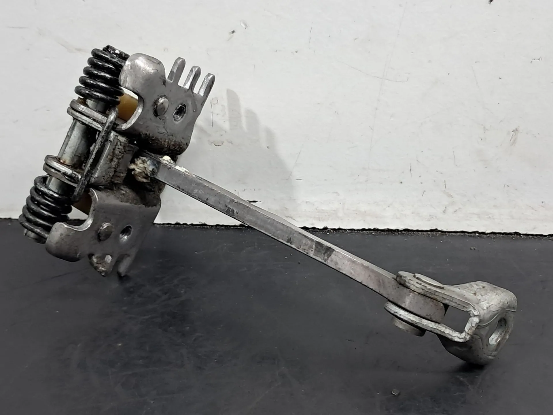 Limiteur de porte Avant Gauche RENAULT Megane III 