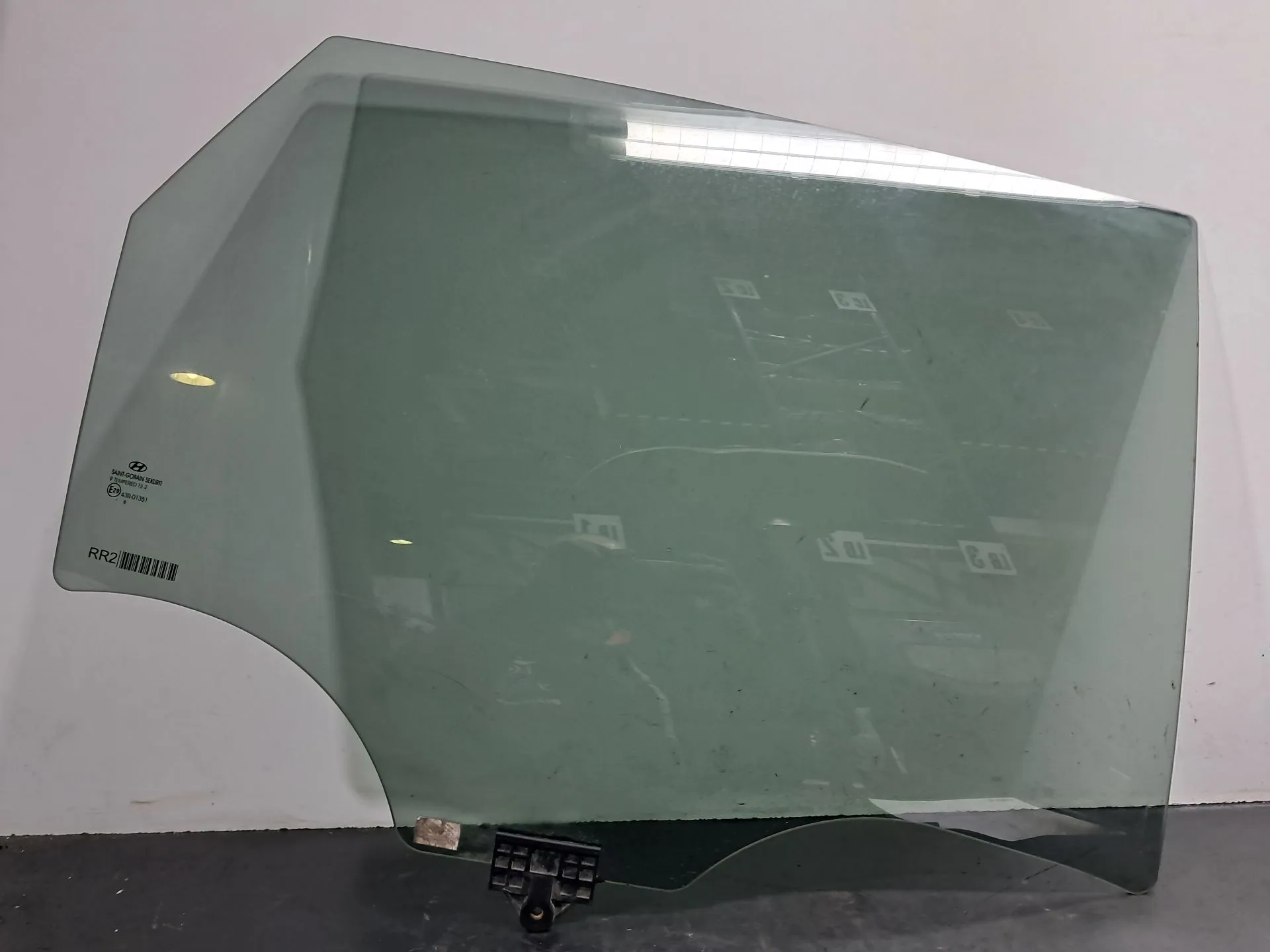 Vidrio puerta Trasero Derecho HYUNDAI i30 
