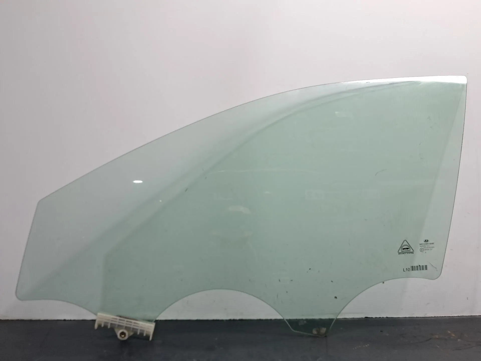 Vidrio puerta Delantero Izquierdo HYUNDAI i30 