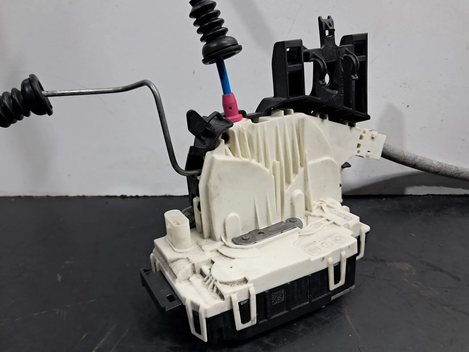 Cerradura / cierre puerta trasera derecha MERCEDES-BENZ Classe A 