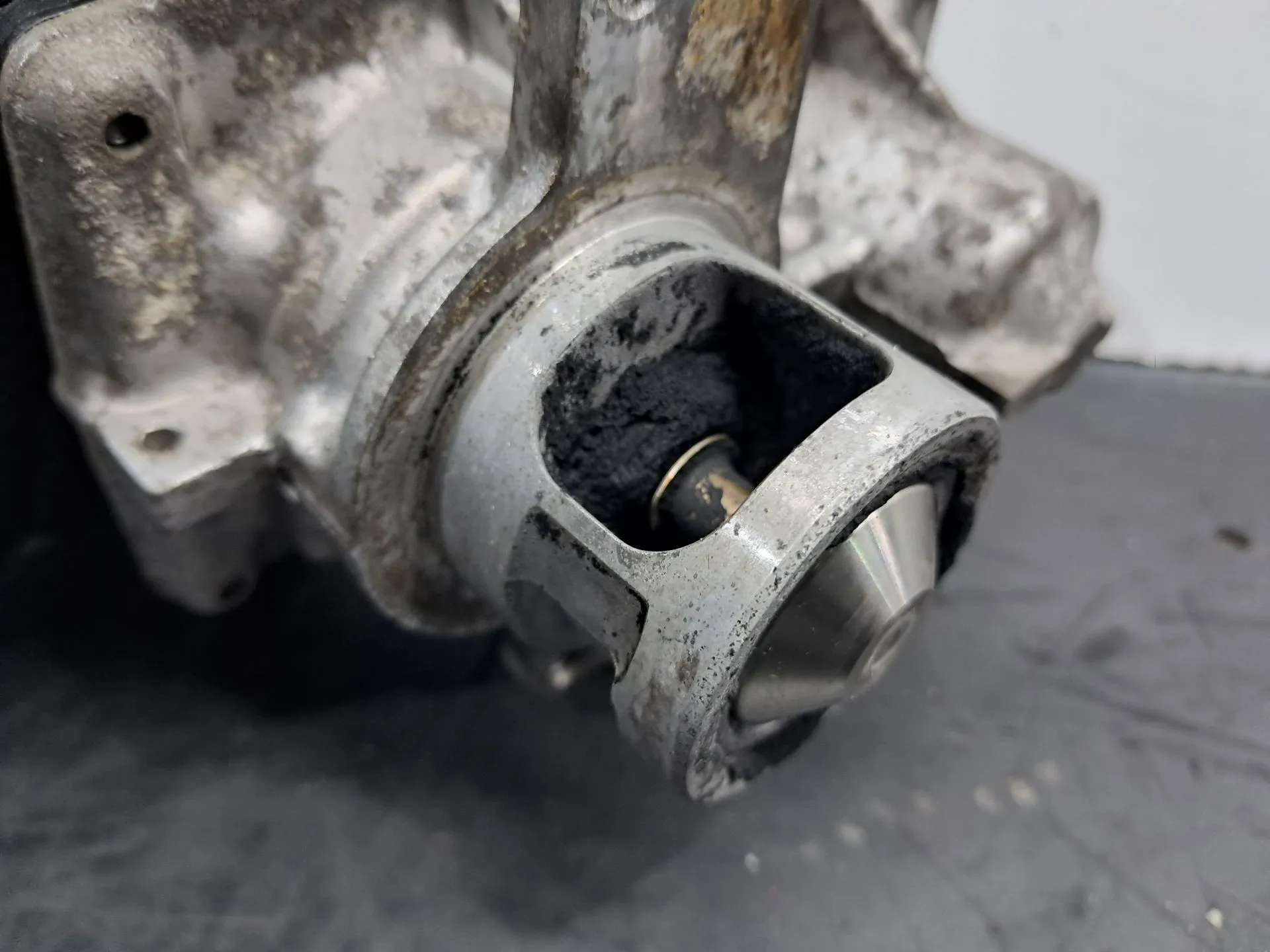 Válvula EGR RENAULT Trafic III (FG_) Imagem-1