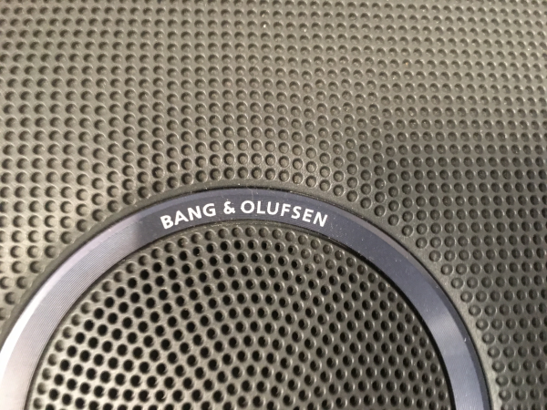 Colonne de son AUDI A4 (8K2, B8) Imagem-1