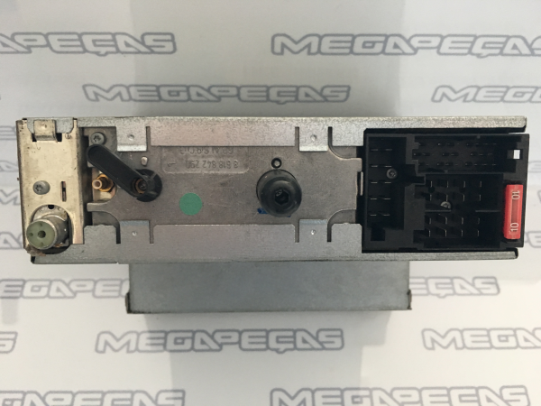 Rádio / auto-rádio VOLKSWAGEN Passat (3B3) Imagem-1