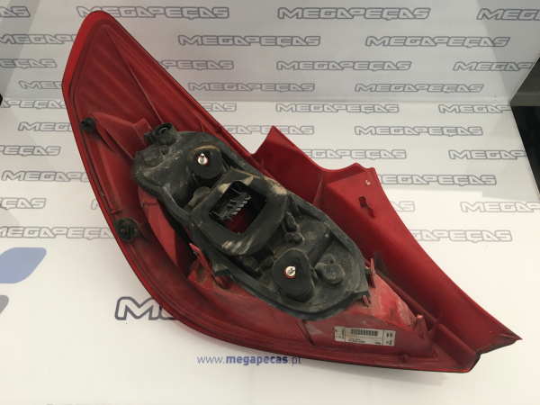 Right Tail light OPEL Corsa D Imagem-1