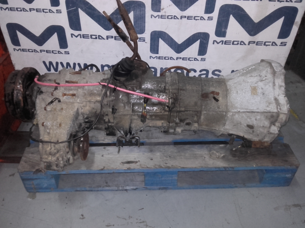 Caixa de velocidades manual NISSAN Patrol GR IV (Y60)