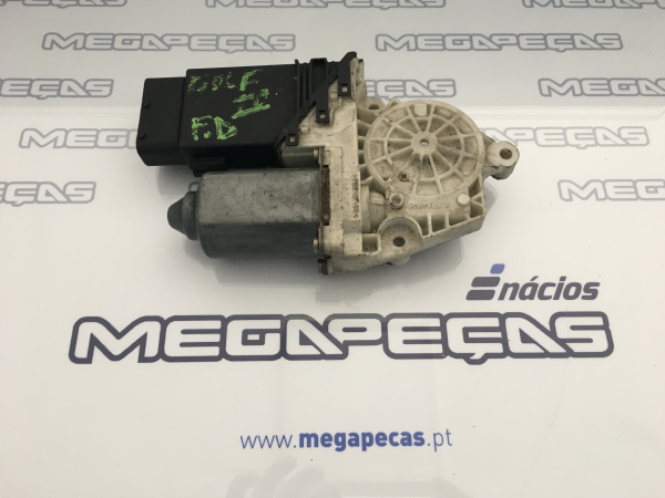 Moteur lève-vitre avant Droite VOLKSWAGEN Golf IV (1J1)