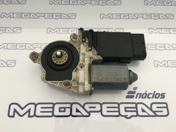 Motore alzacristallo anteriore destro VOLKSWAGEN Golf IV (1J1) Imagem-1
