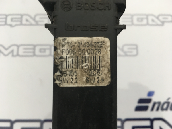 Motore alzacristallo anteriore destro VOLKSWAGEN Golf IV (1J1) Imagem-3
