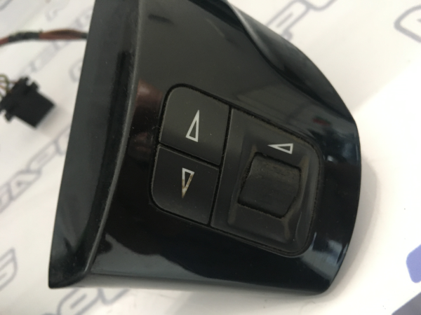 Commande D’autoradio Pour Opel Corsa D Phase 2 – Référence 13222331 – Occasion