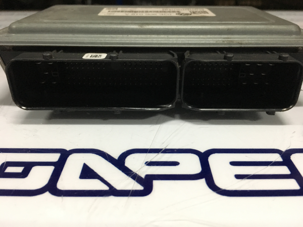 Centralina motor / ECU VOLKSWAGEN Polo (6R, 6C) Imagem-1