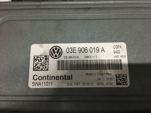 Centralina motor / ECU VOLKSWAGEN Polo (6R, 6C) Imagem-2