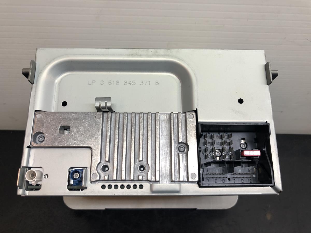 Rádio / auto-rádio VOLKSWAGEN Passat Variant (3C5) Imagem-2