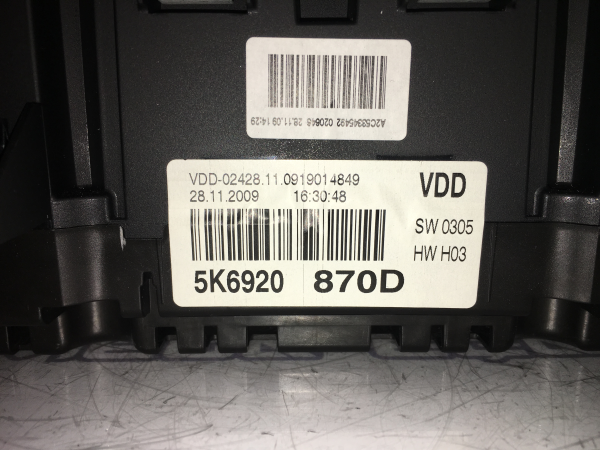Compteur de vitesse VOLKSWAGEN Golf VI (5K1) Imagem-1