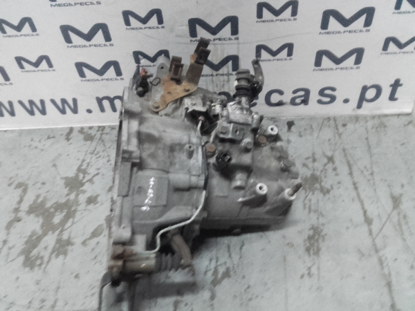 Caixa de velocidades manual MITSUBISHI Lancer VI Sedan (CJ_, CP_) Imagem-2