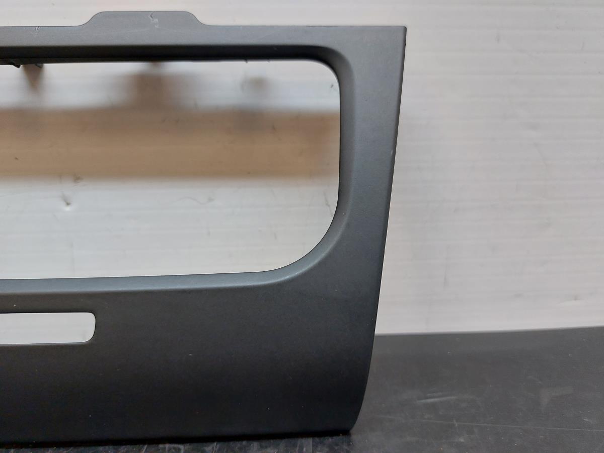Moldura consola central / radio / aro VOLKSWAGEN Golf VI (5K1) Imagem-3