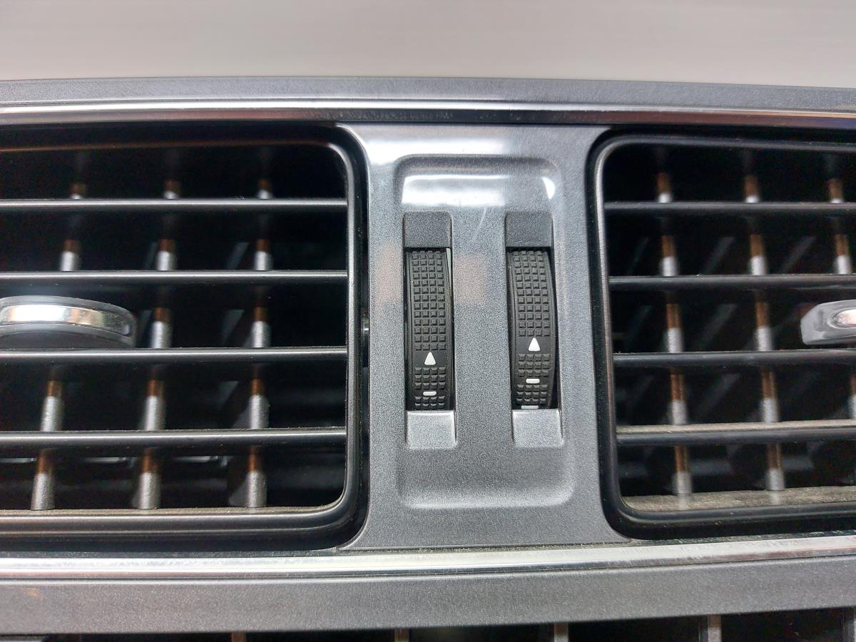Diffuser / air vent VOLKSWAGEN Polo (6R, 6C) Imagem-3