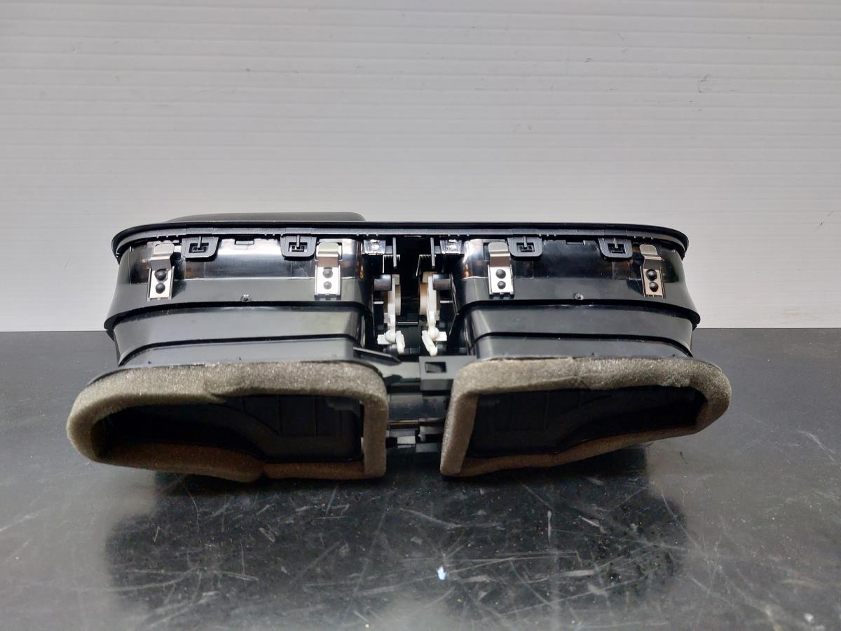 Diffuser / air vent VOLKSWAGEN Polo (6R, 6C) Imagem-5