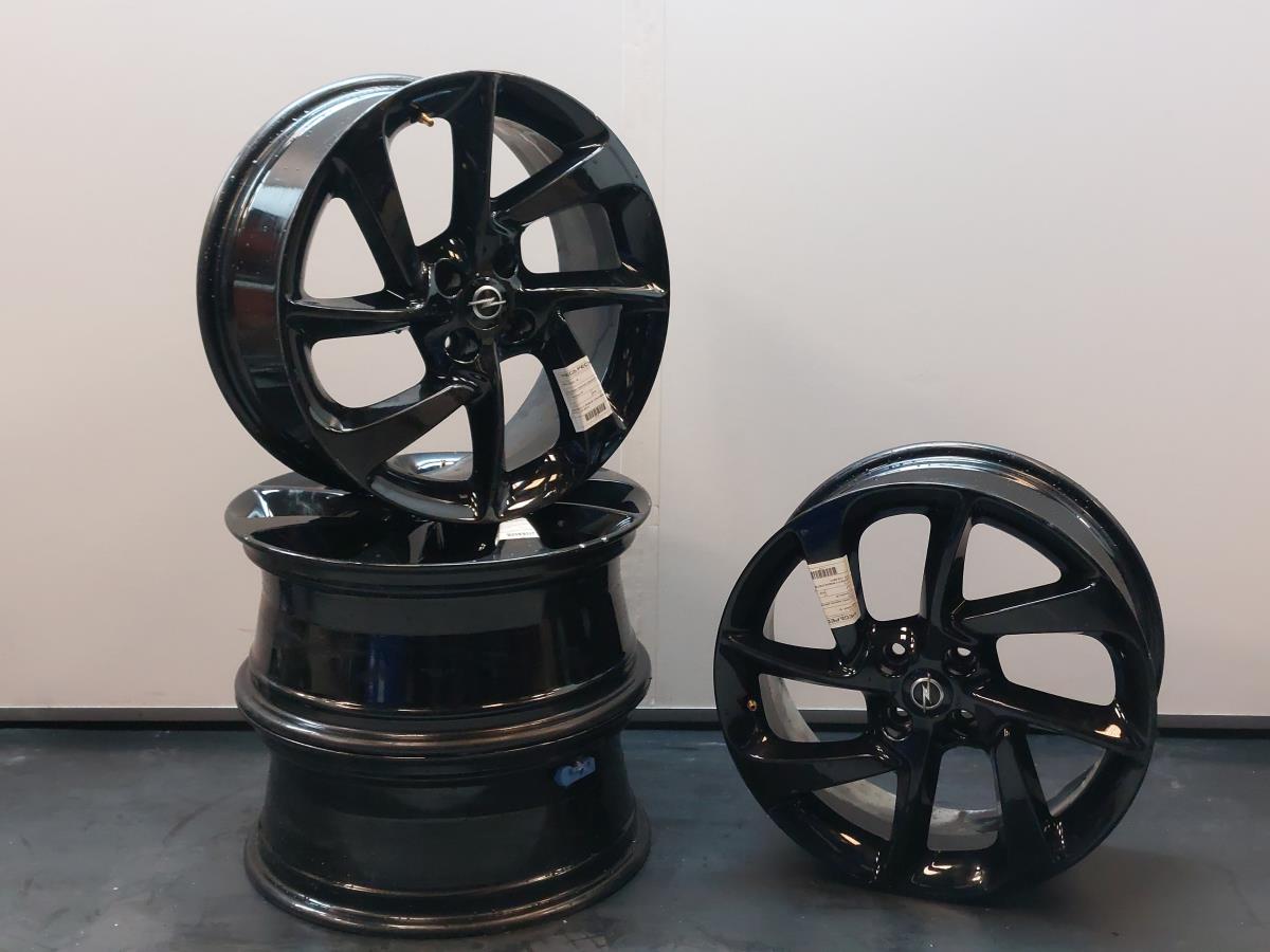 Conjunto de jantes OPEL Adam (M13)