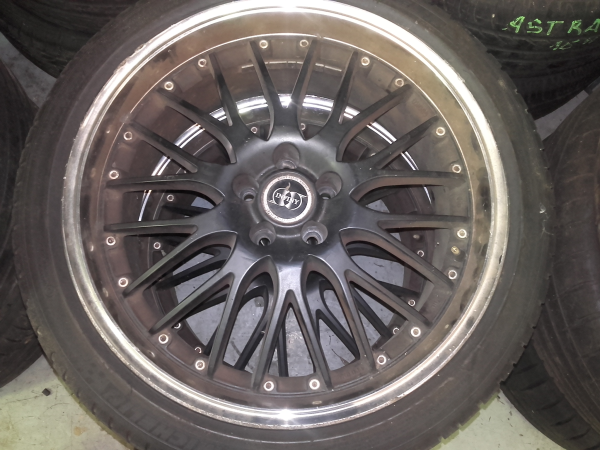 Llanta Delantera Izquierda AUDI TT (8N3)