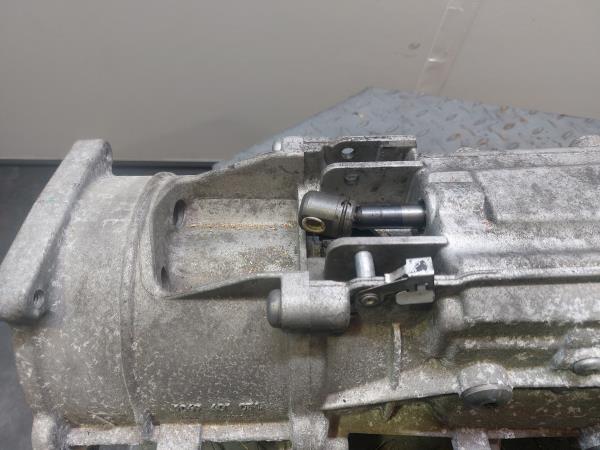 Caixa de velocidades manual BMW X3 (E83) Imagem-2