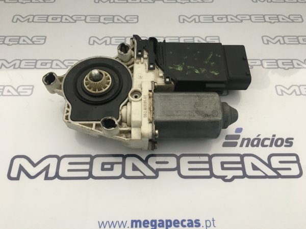 Motor vidro frente direito VOLKSWAGEN Golf IV Variant (1J5) Imagem-1
