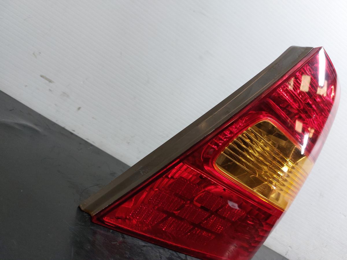 Right Tail light TOYOTA Corolla Hatchback (_E12_) Imagem-1
